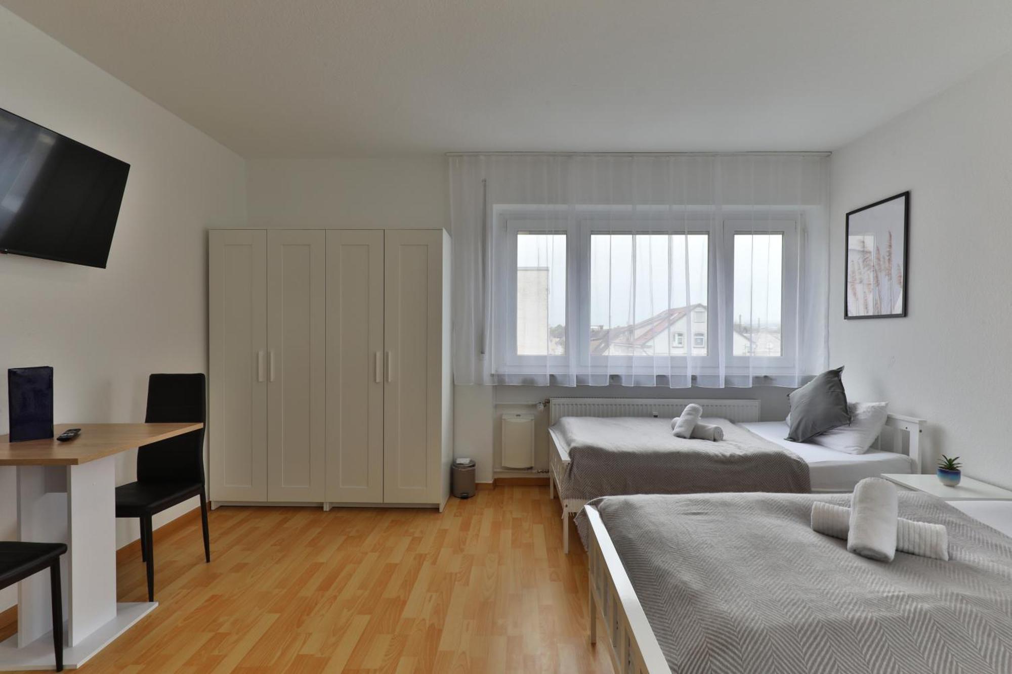 Moderne Ferienwohnungen - Service Wie Im Hotel Goeppingen Ngoại thất bức ảnh