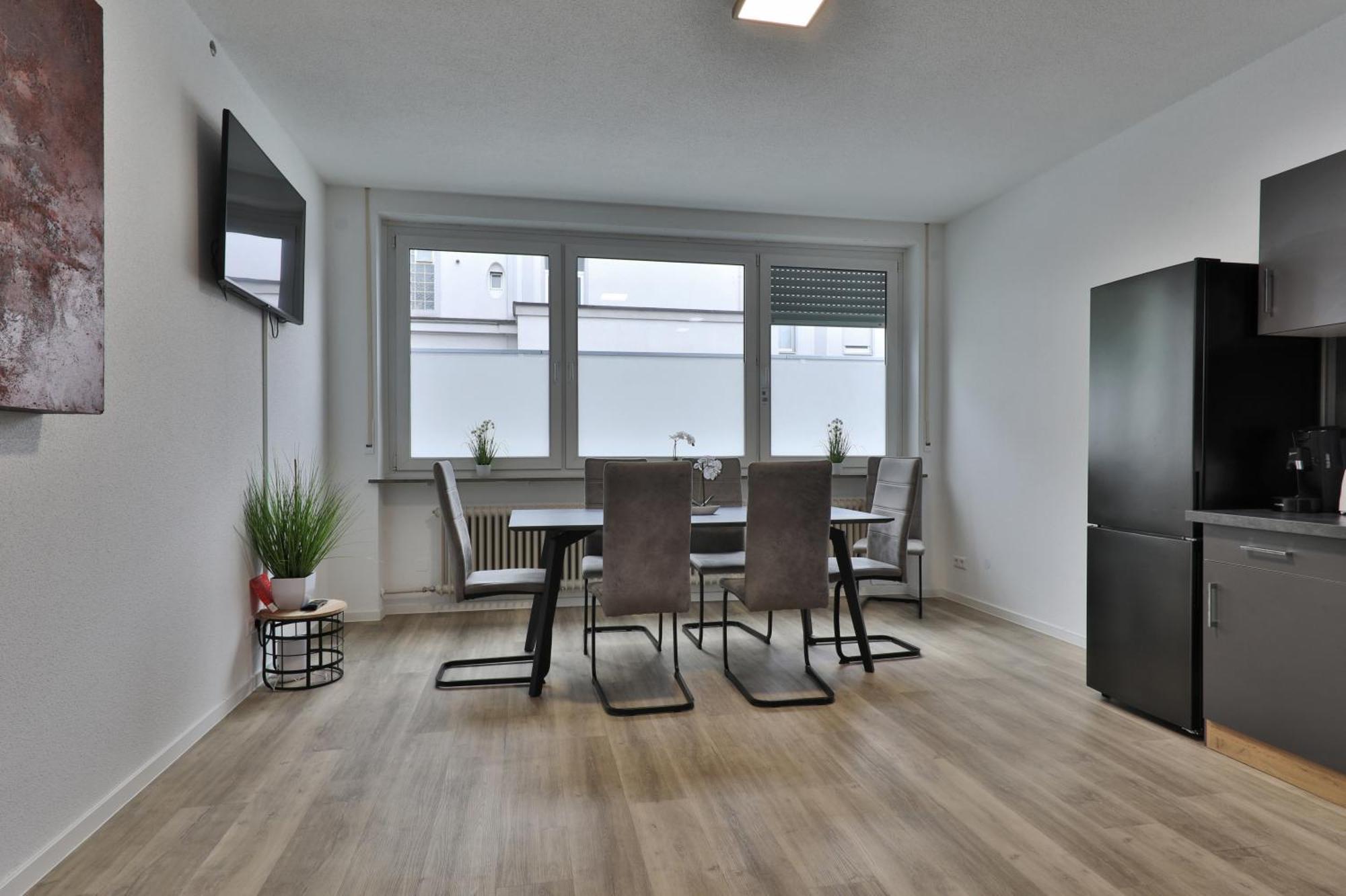 Moderne Ferienwohnungen - Service Wie Im Hotel Goeppingen Ngoại thất bức ảnh