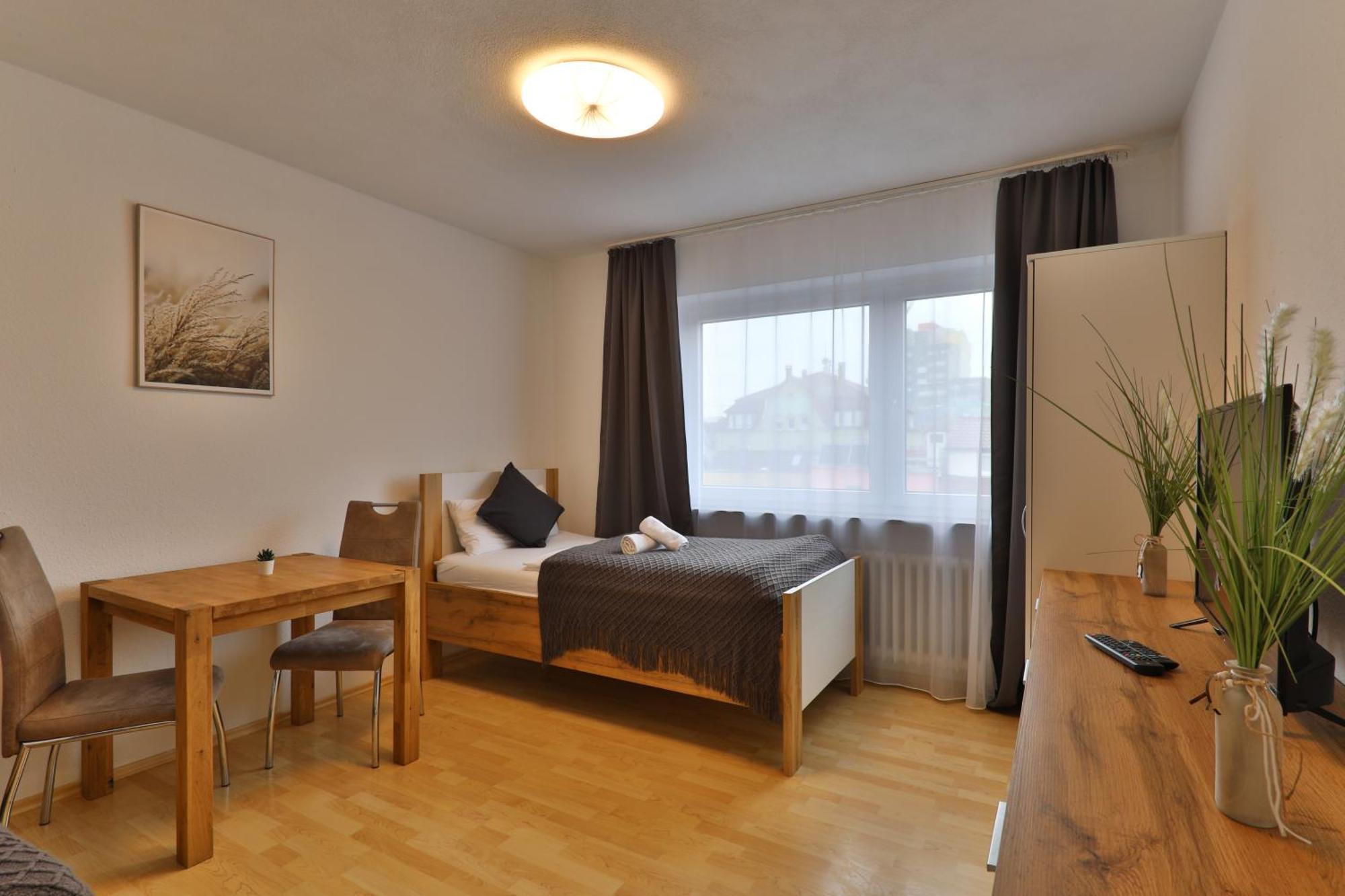 Moderne Ferienwohnungen - Service Wie Im Hotel Goeppingen Ngoại thất bức ảnh