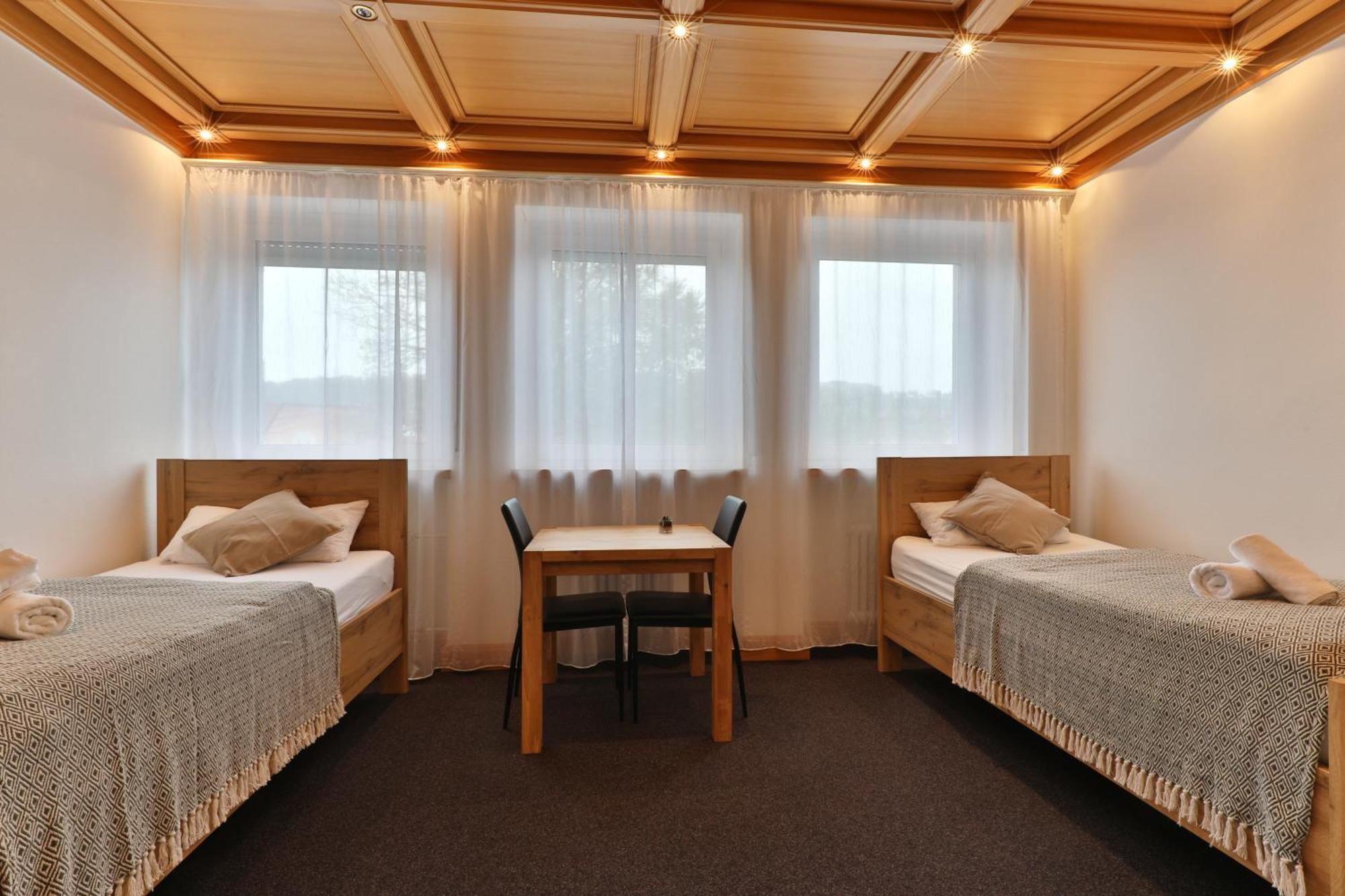 Moderne Ferienwohnungen - Service Wie Im Hotel Goeppingen Ngoại thất bức ảnh